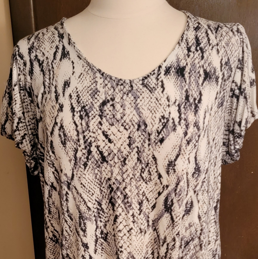 Women's short sleeve top XXL